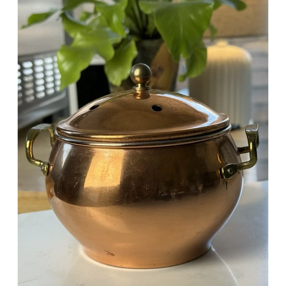 Vintage Copper Potpouri Pot / Garlic Keeper with Lid and Brass Handles